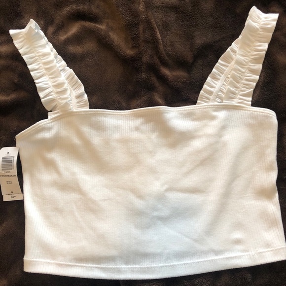 Sunday Best Tops - New Aritzia Fire Cracker crop top- white